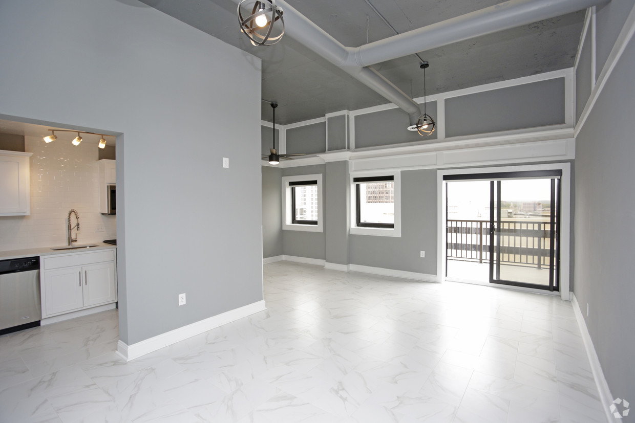 plaza-house-kansas-city-mo-1br-1ba—east-facing-vaulted-ceilings75 (1)