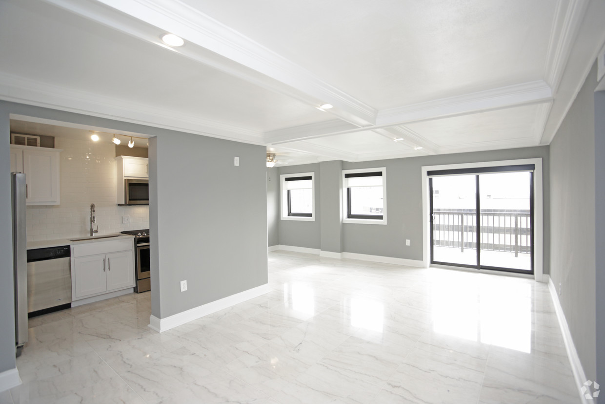 plaza-house-kansas-city-mo-1br-1ba—east-facing754-sf